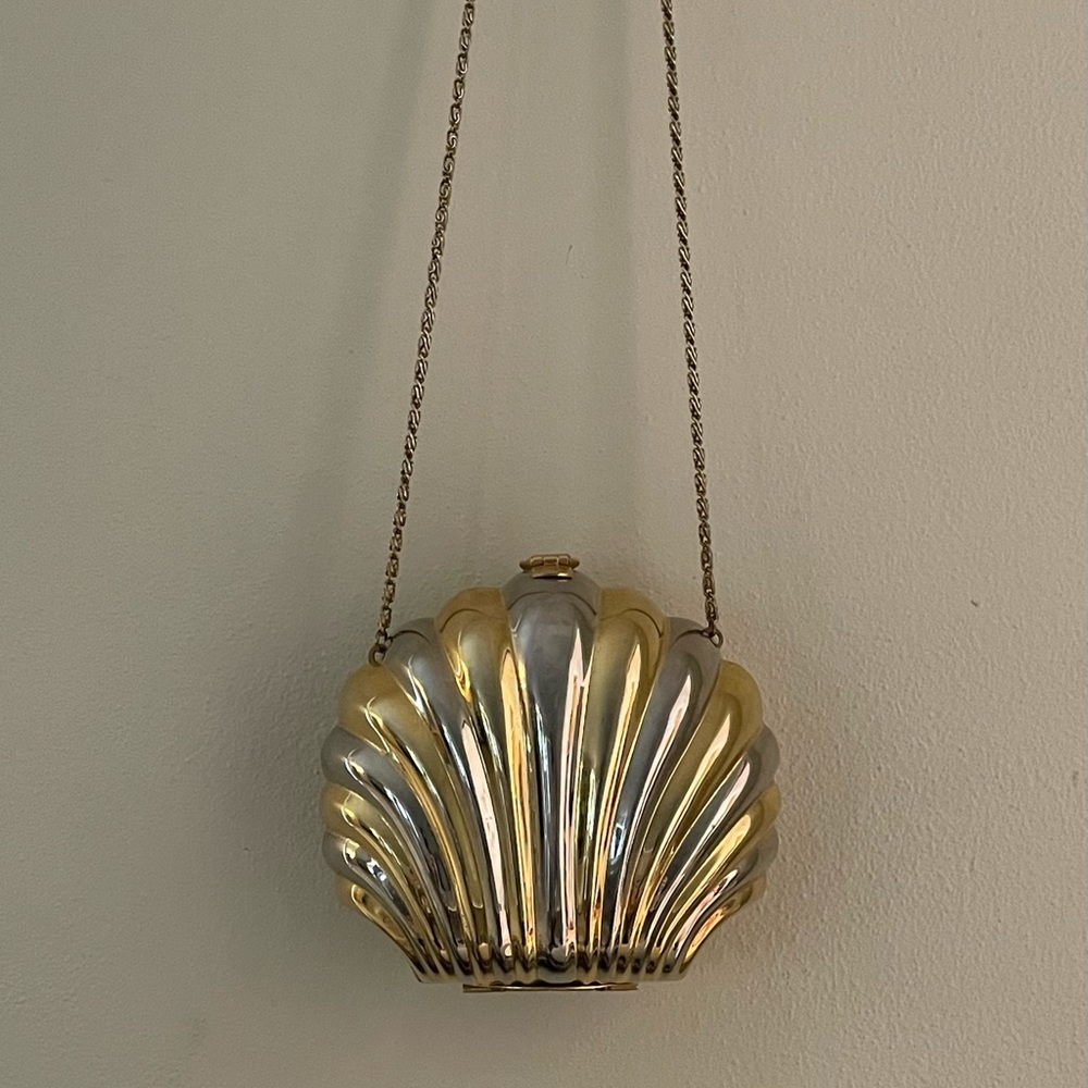 Davelli Shell Silver Gold Purse Handbag